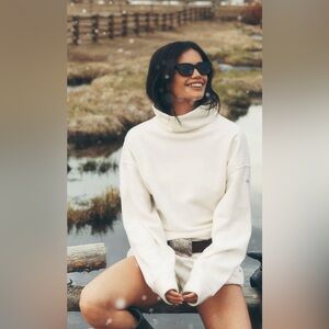 ALO Yoga hazy mock neck sweater